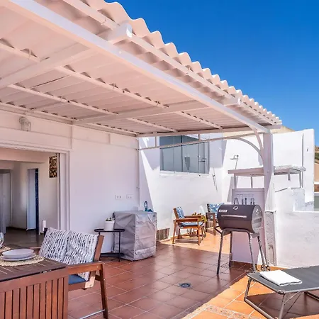 Apartment Modern Flat With Big Terrace And Magical View *